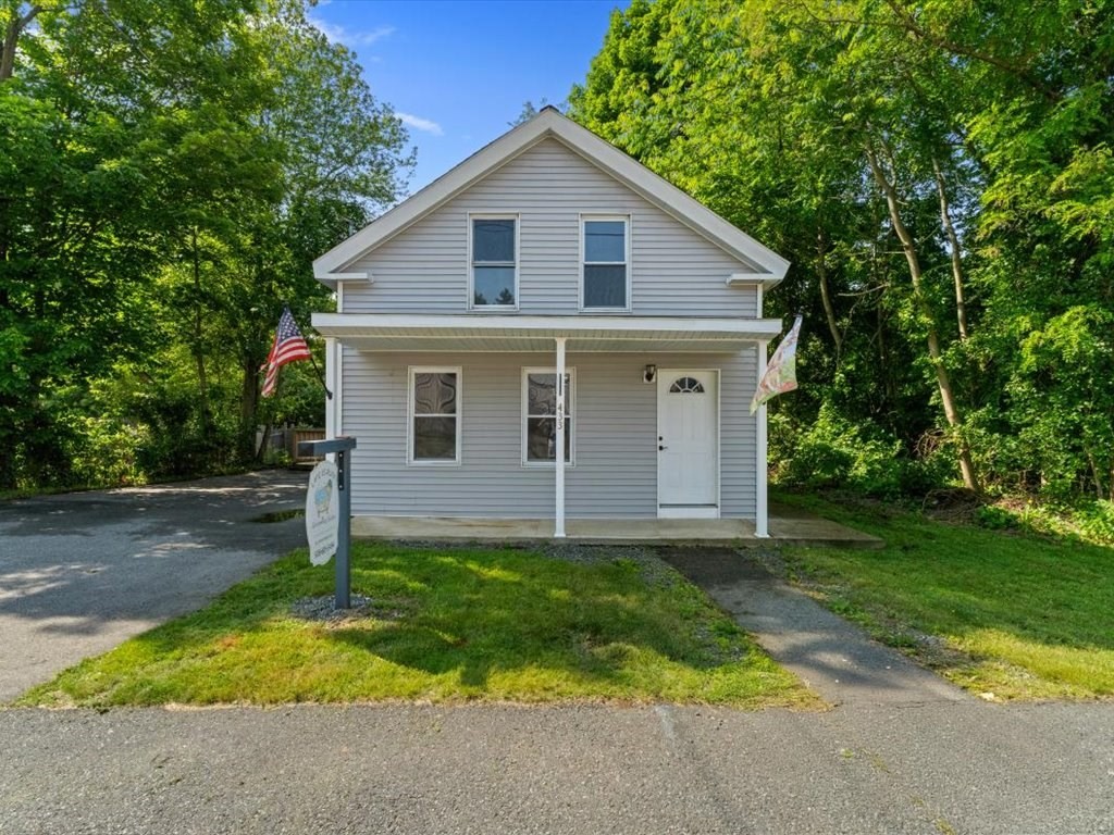 433 Main St