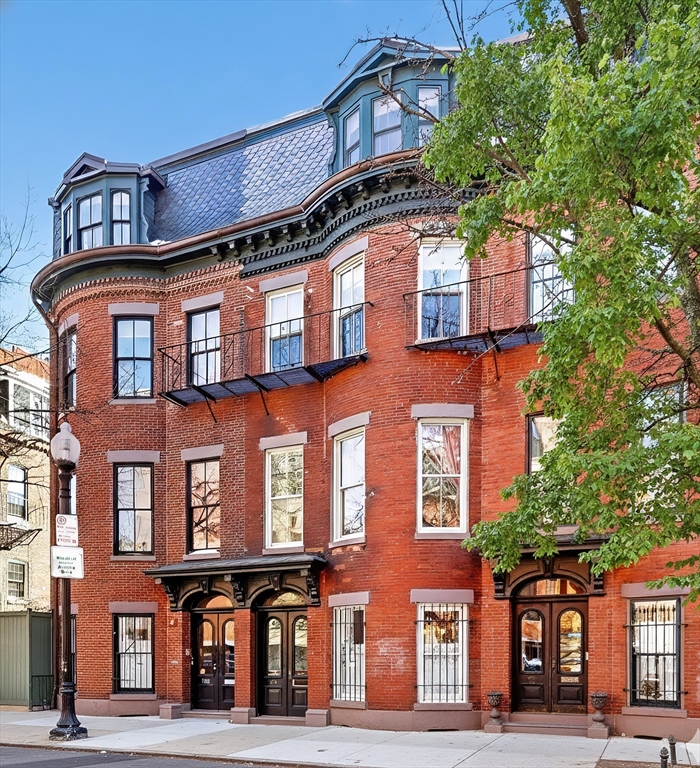 70 Montgomery St