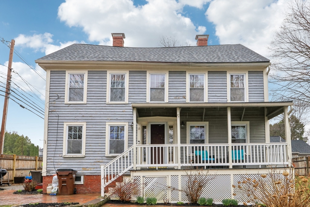 15 Andover St