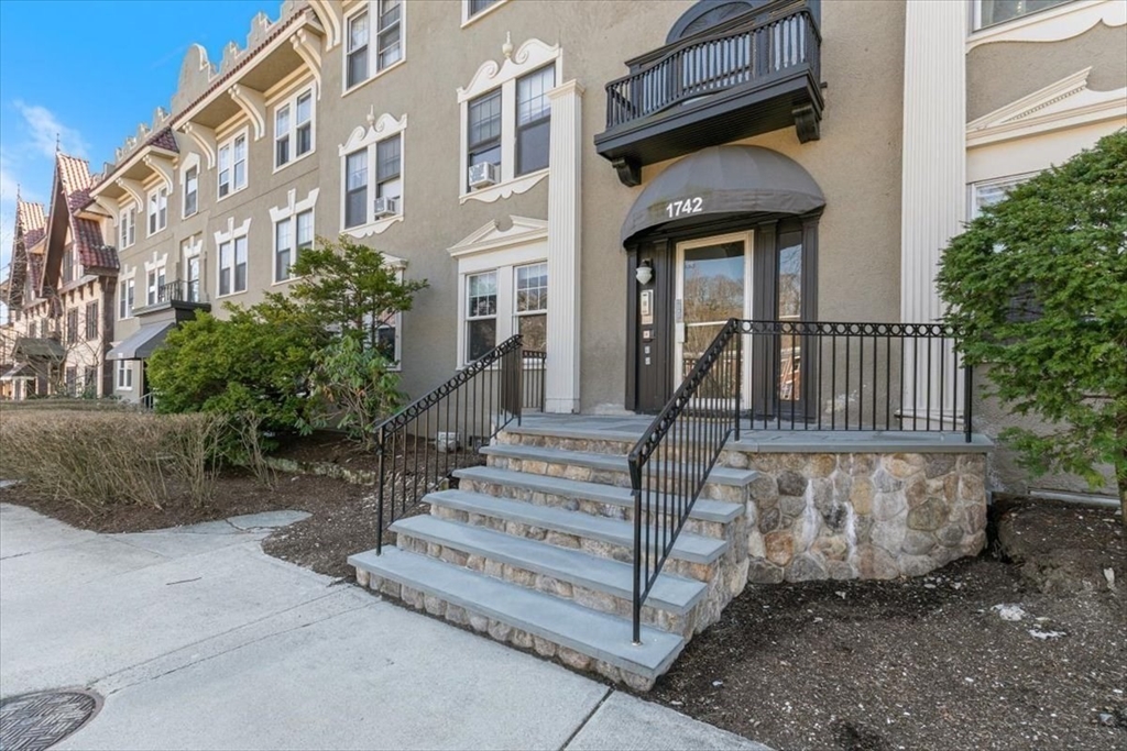 1742 Commonwealth Ave 2