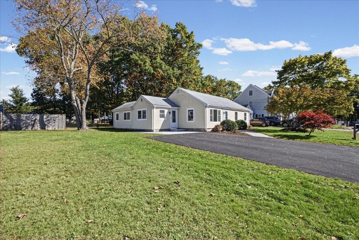 13 Oakdale Road, Canton, MA Photo #24