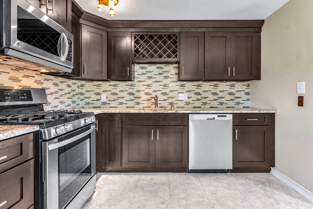 55 Fernview Ave 8