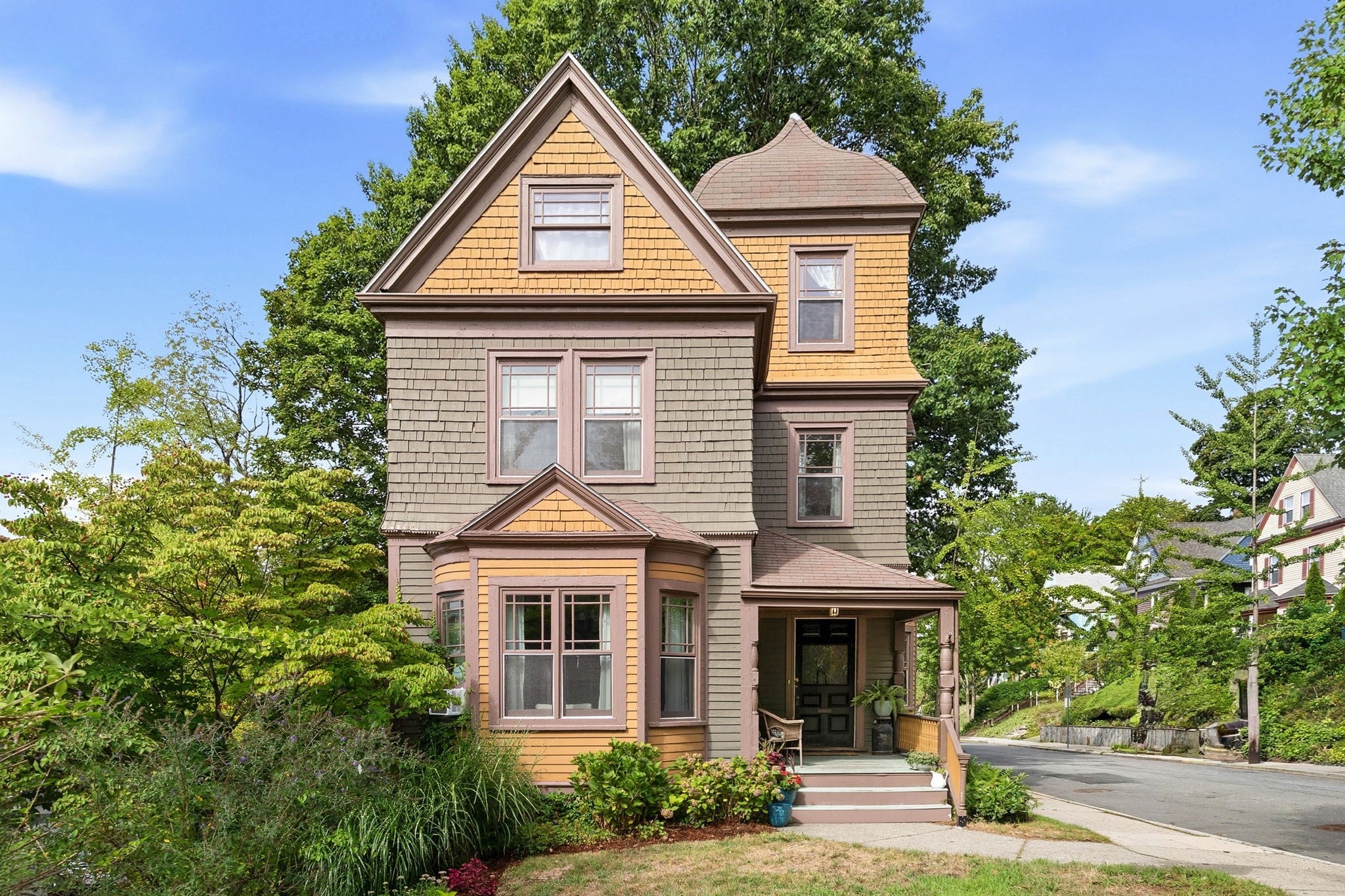 101 Ashmont St