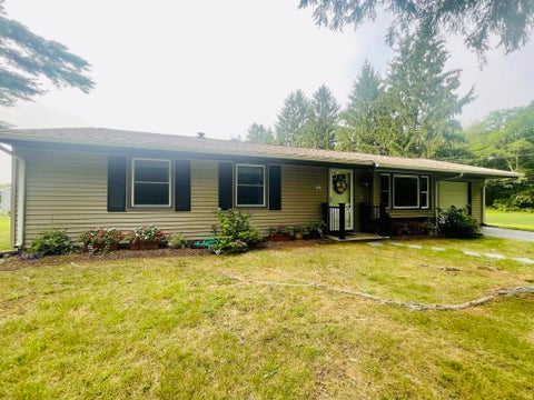 Photo of 597 Old Warren Rd, Swansea, MA 02777 (MLS # 73587116)