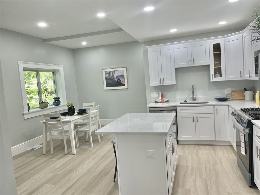 43 Aubin St 1