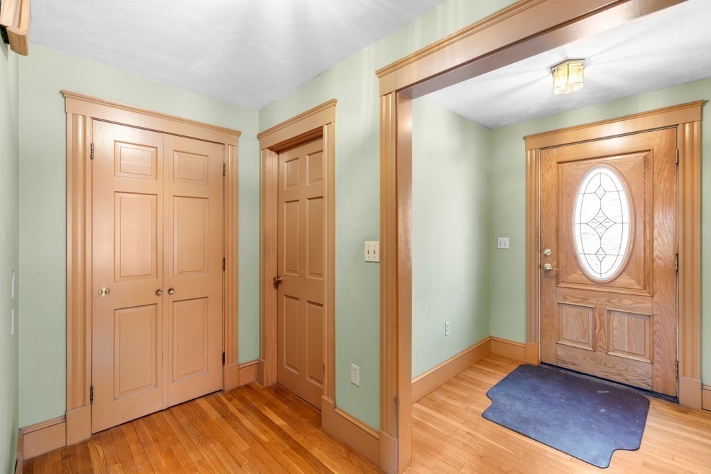 49 Wood St