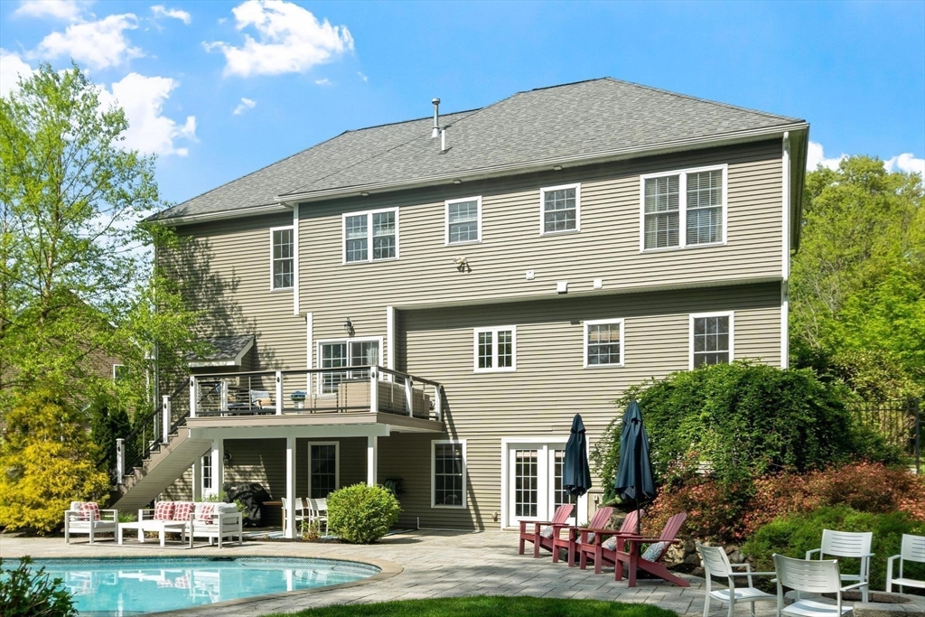 6 Cabot Court