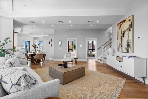 121 Washington PH1 Somerville MA 02143