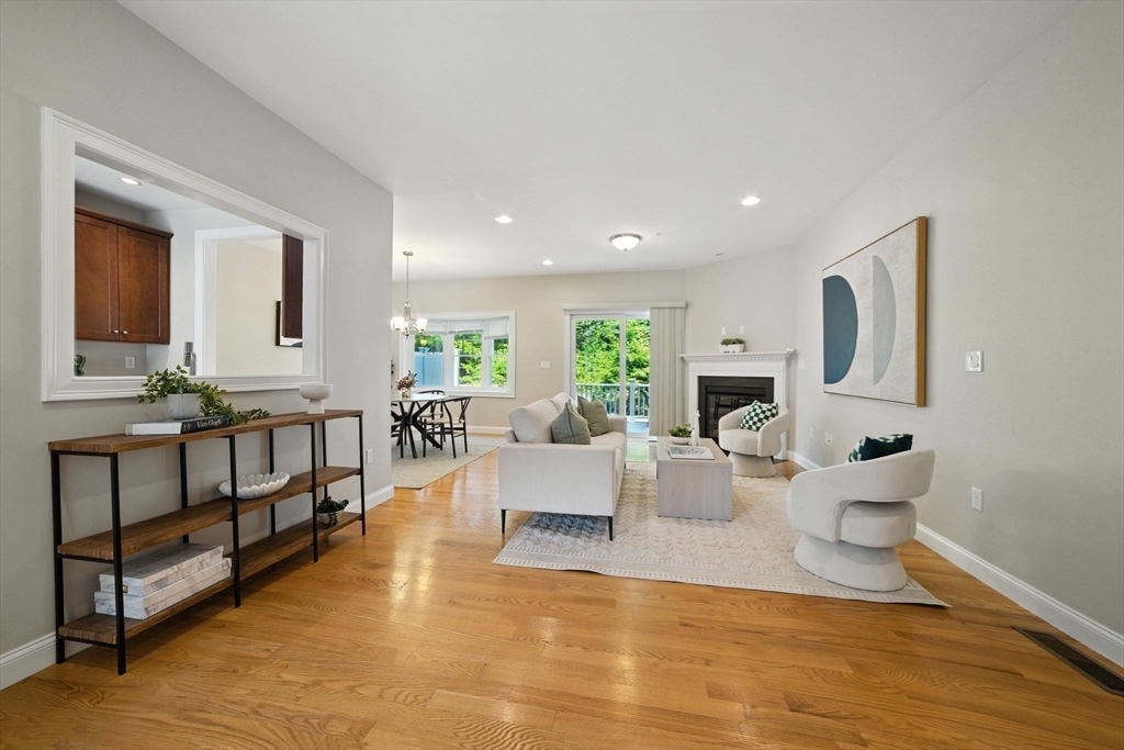 12 Murray Ave 18