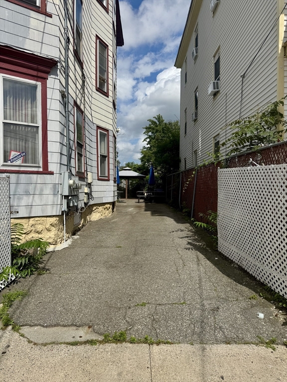 57-59 Walnut St