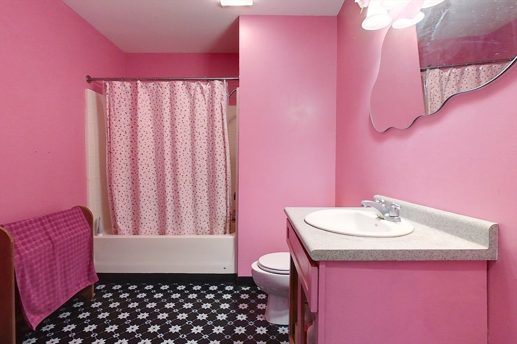 35 Riverwalk Way #R222, Lowell, MA Photo #13