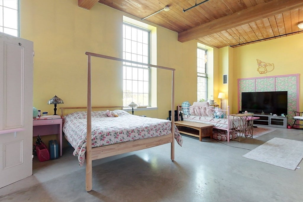 35 Riverwalk Way #R222, Lowell, MA Photo #6