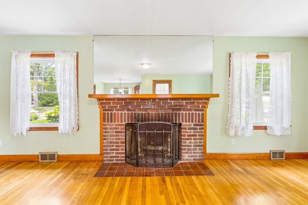 2 Hunting St, North Attleboro, MA, 2 Hunting St, North Attleboro, MA Photo #4