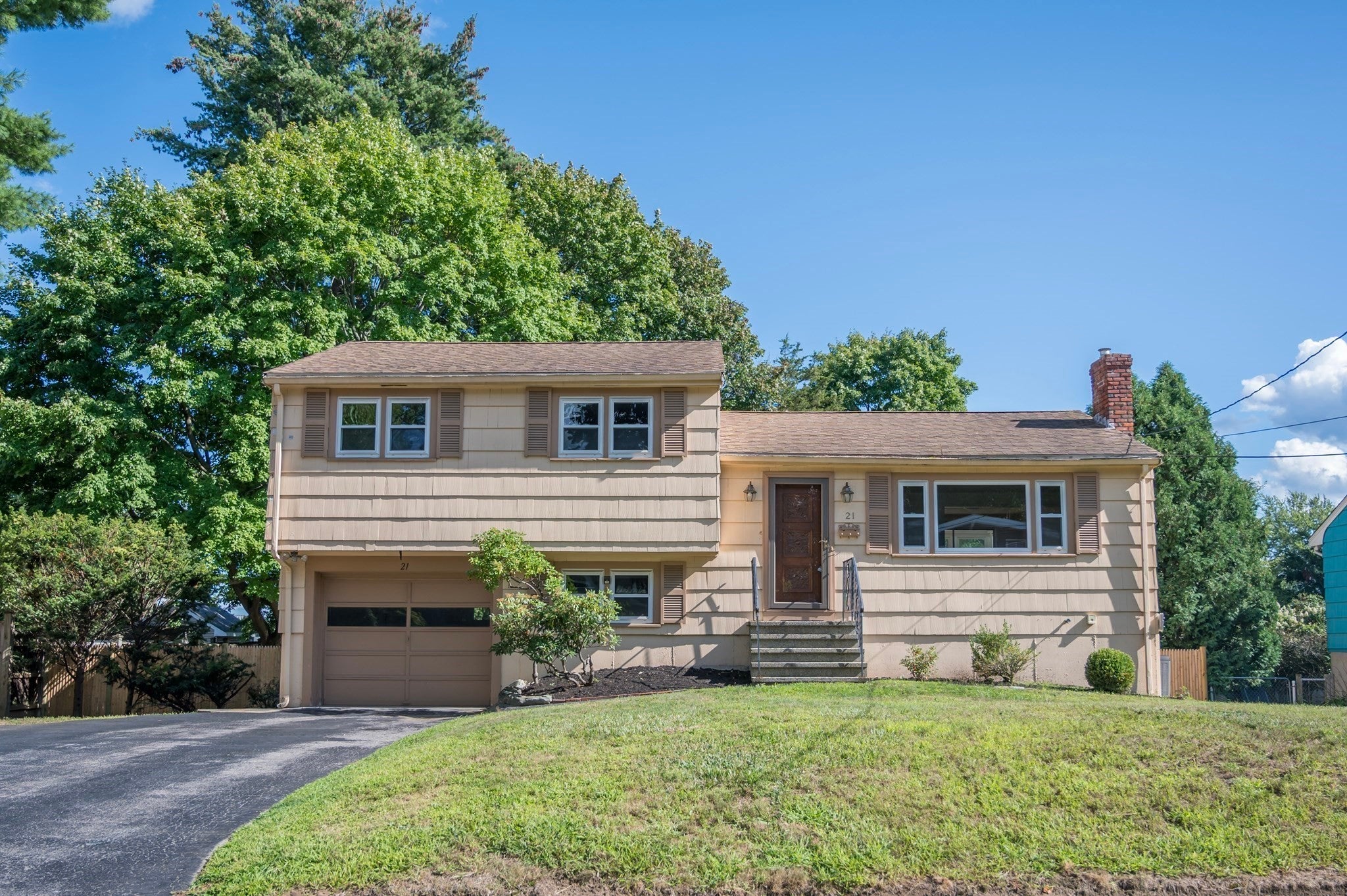 21 Debra Ln, Framingham, MA, 21 Debra Ln, Framingham, MA Photo #1
