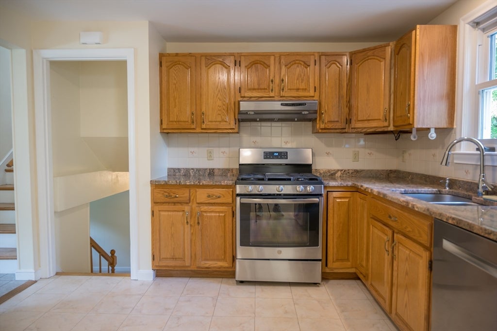 21 Debra Ln, Framingham, MA, 21 Debra Ln, Framingham, MA Photo #7