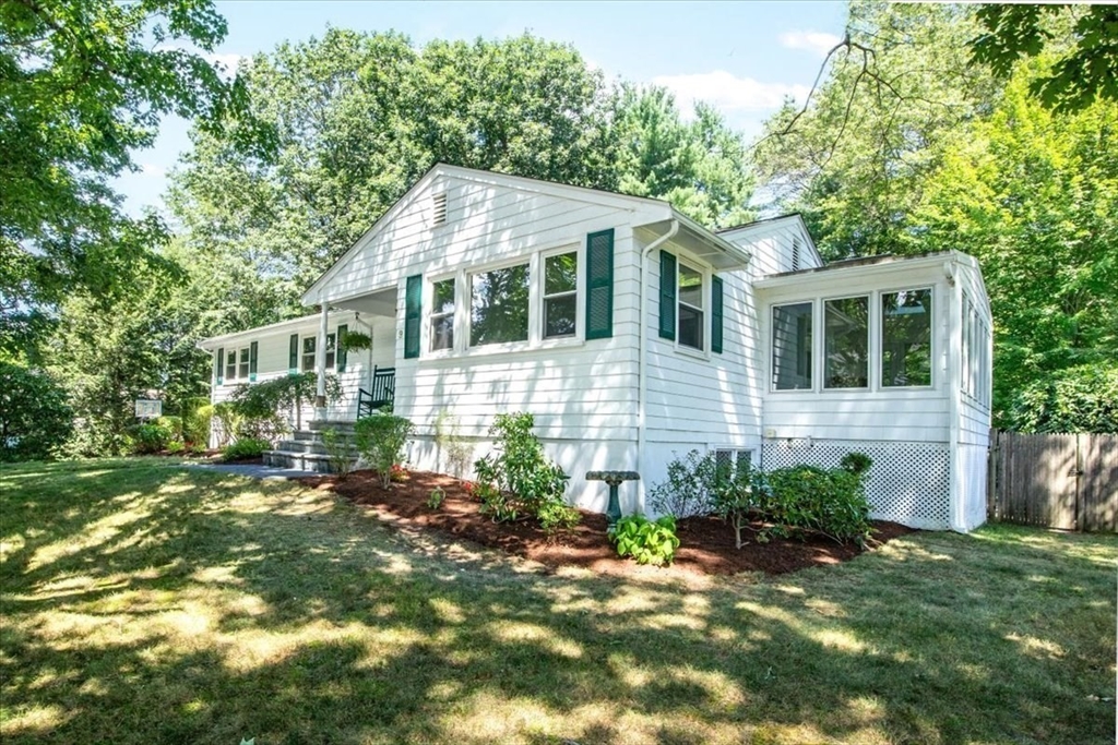 9 Wildwood Dr