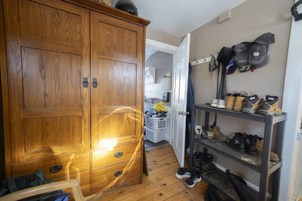 94 Boxford St