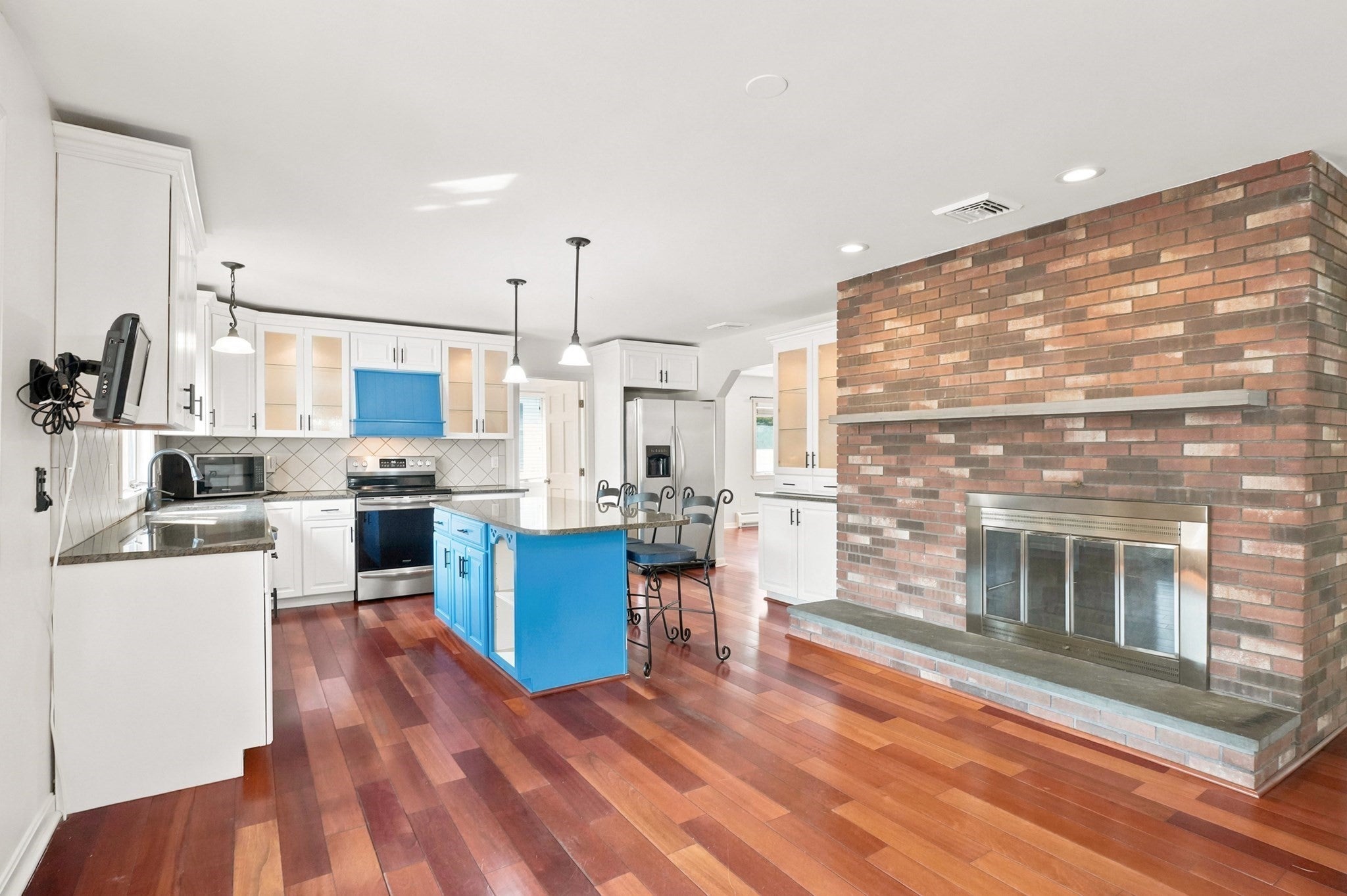 24 Uptack Rd, Groveland, MA Photo #10