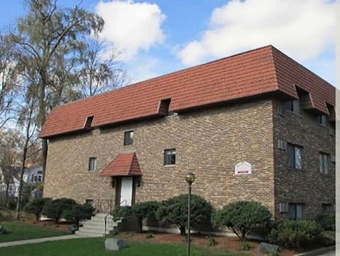 12 Melrose Terr 16 Wakefield MA 01880