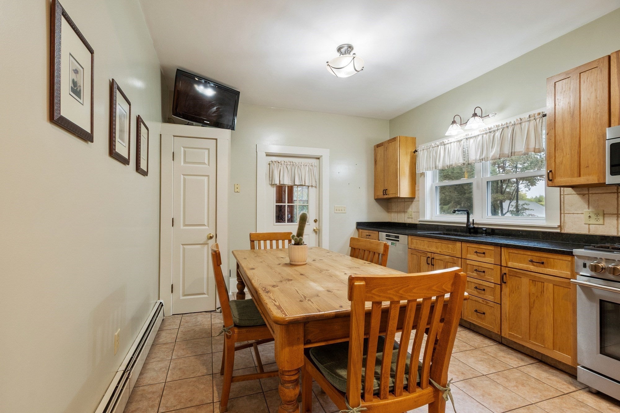 10 Byron St, Haverhill, MA, 10 Byron St, Haverhill, MA Photo #18