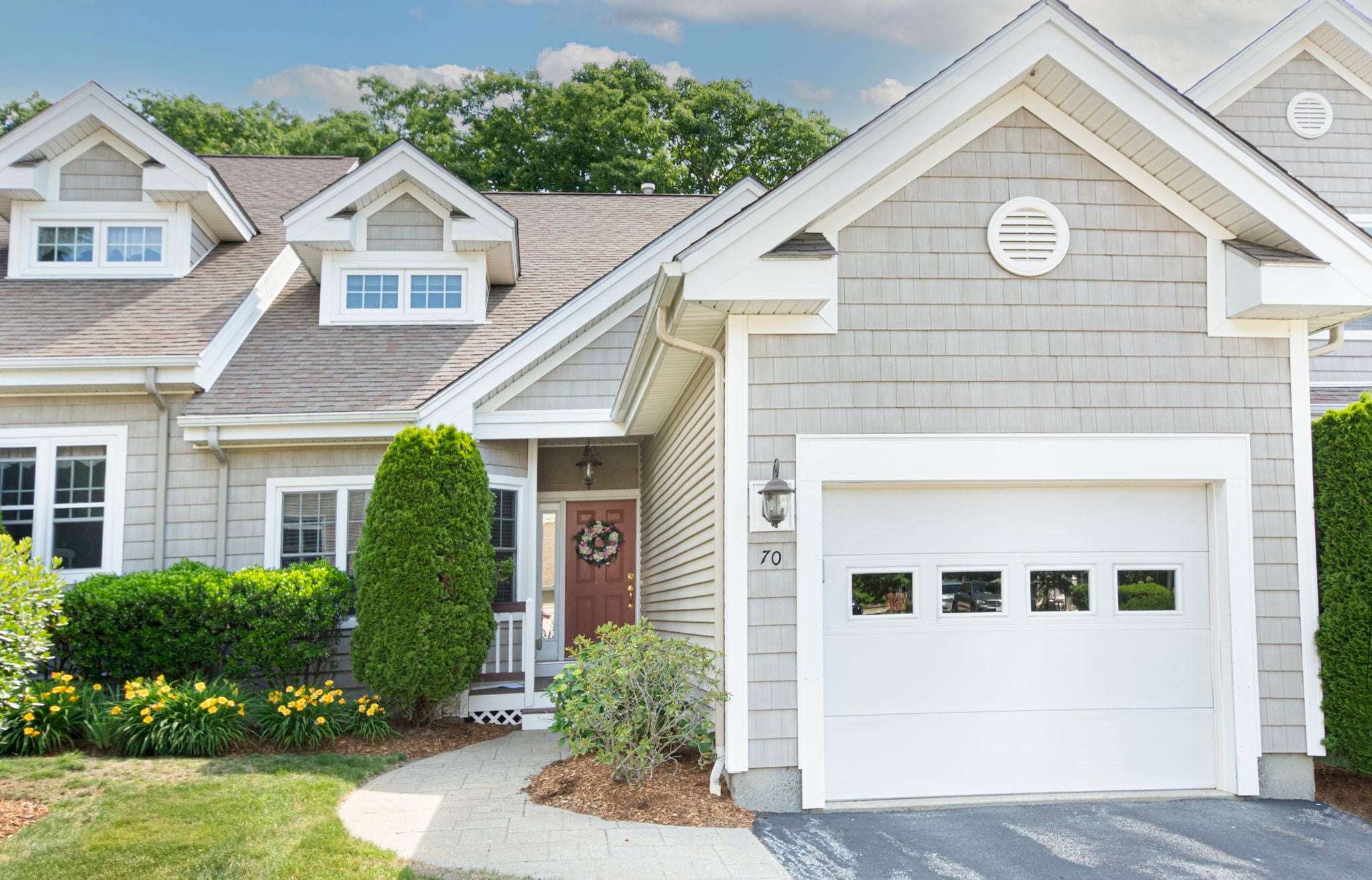 70 Lincoln Ln