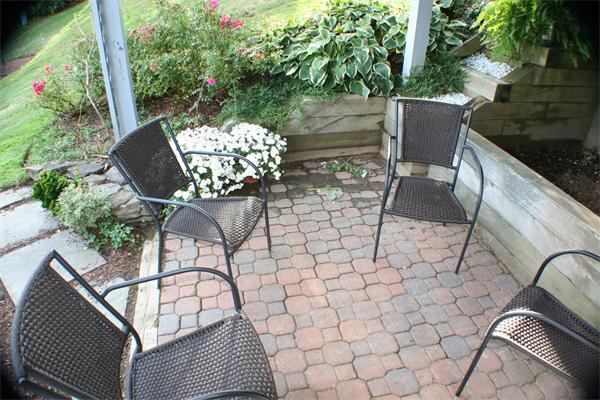 110 Westcliff Dr 110