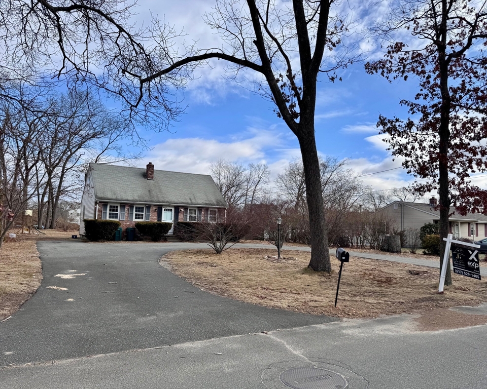 18 Oak Avenue