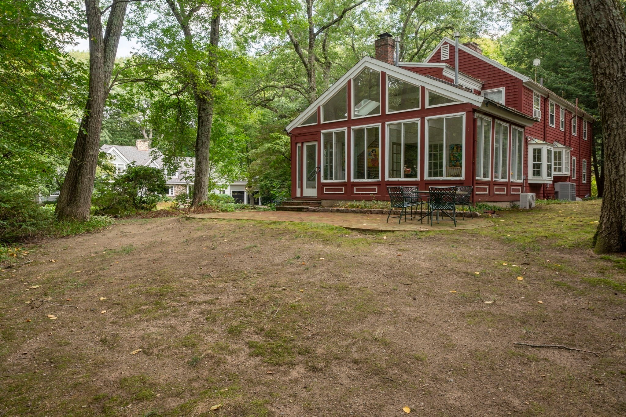 22 Glen Brook Rd