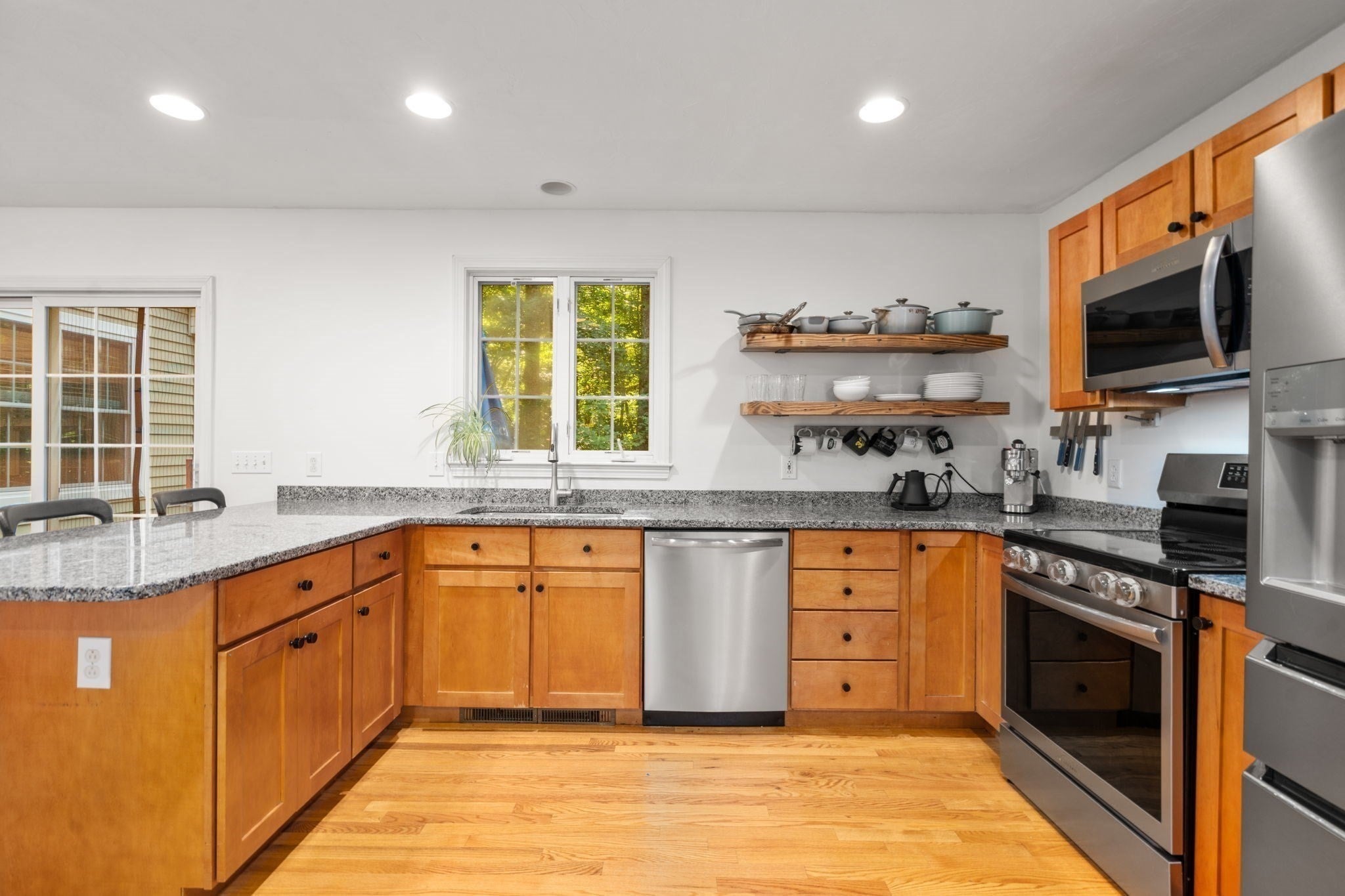 53 E Baylies Road, Charlton, MA, 53 E Baylies Road, Charlton, MA Photo #11