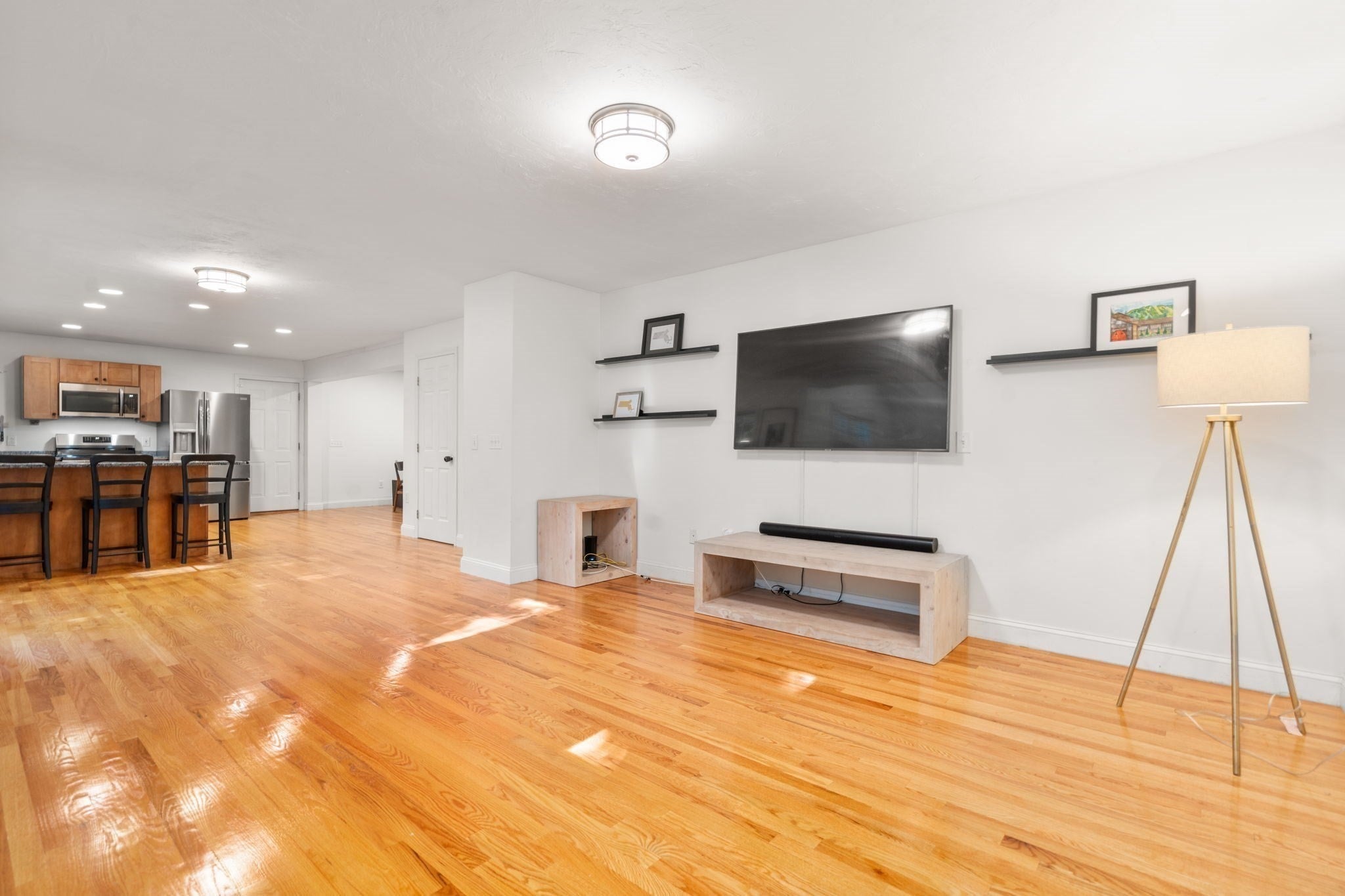 53 E Baylies Road, Charlton, MA, 53 E Baylies Road, Charlton, MA Photo #5