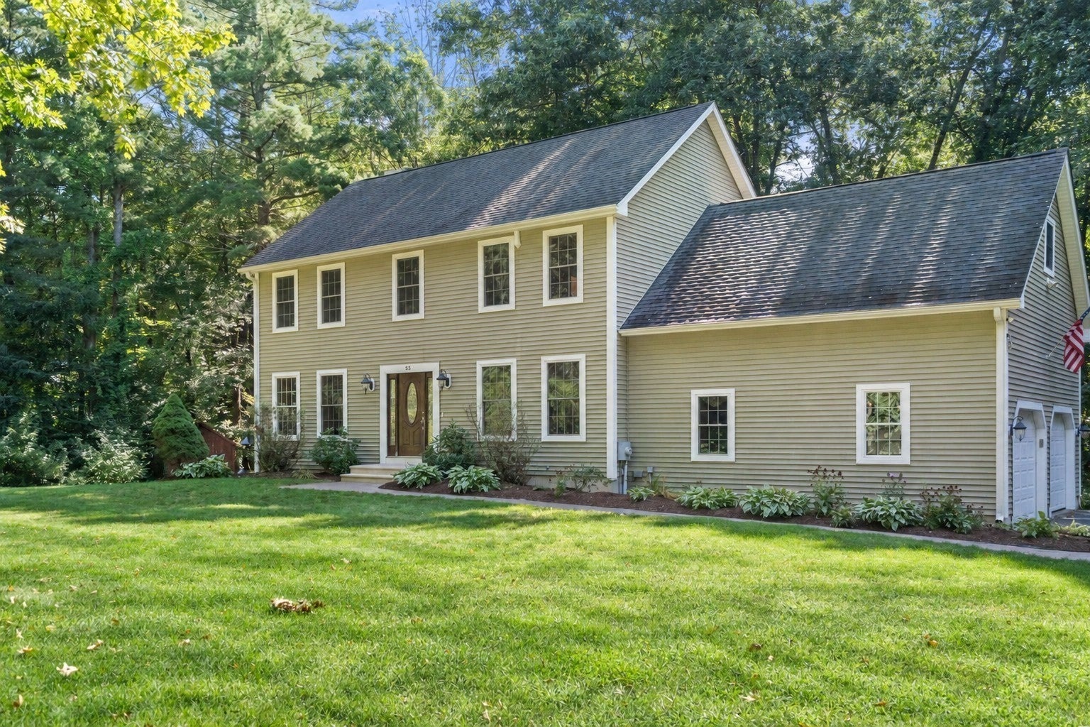 53 E Baylies Road, Charlton MA 01507