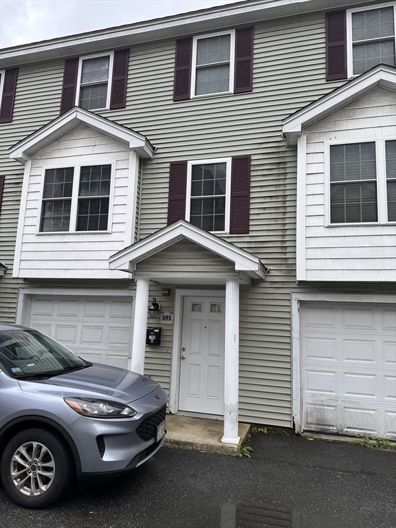 Photo of 255 School St, Lowell, MA
