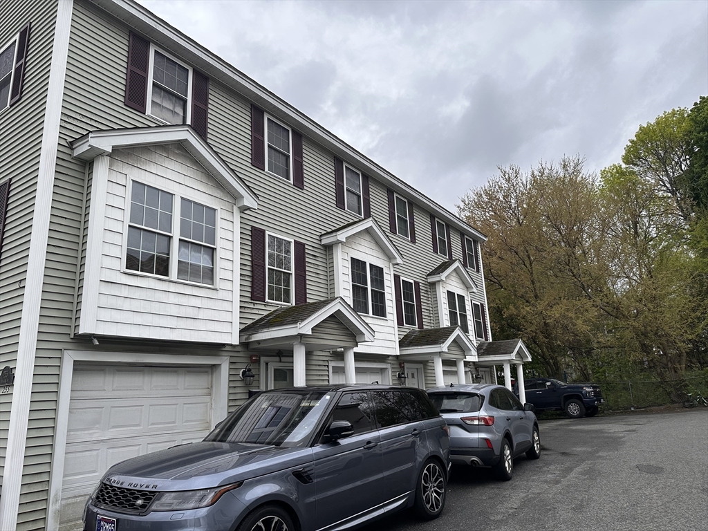 255 School St #B, Lowell, MA Photo #2