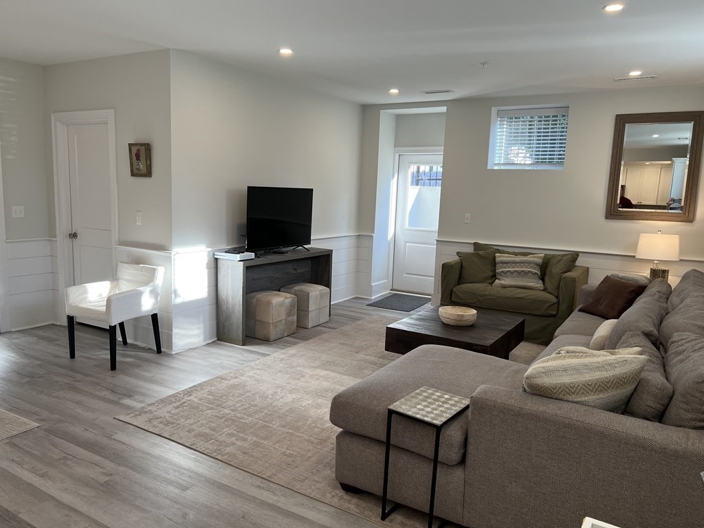 10 Congress St #102, Amesbury, MA, 10 Congress St #102, Amesbury, MA Photo #7