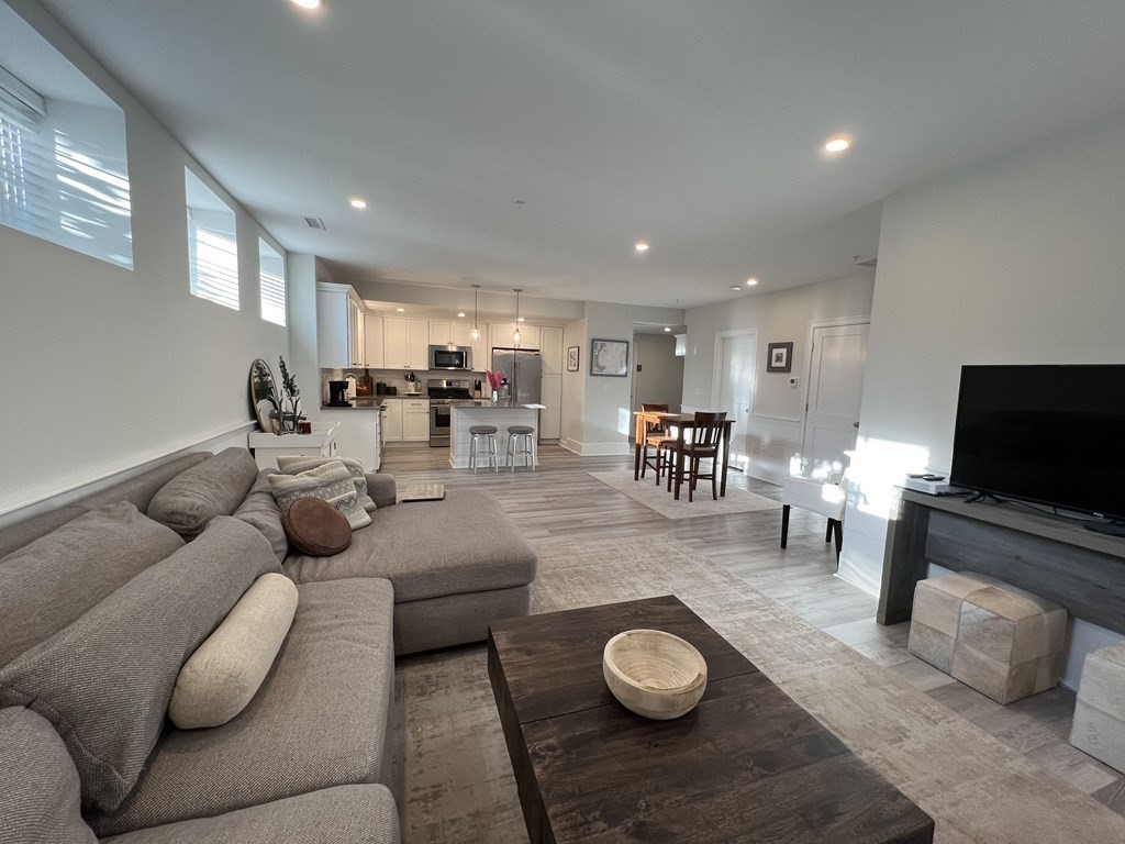 10 Congress St #102, Amesbury, MA, 10 Congress St #102, Amesbury, MA Photo #8