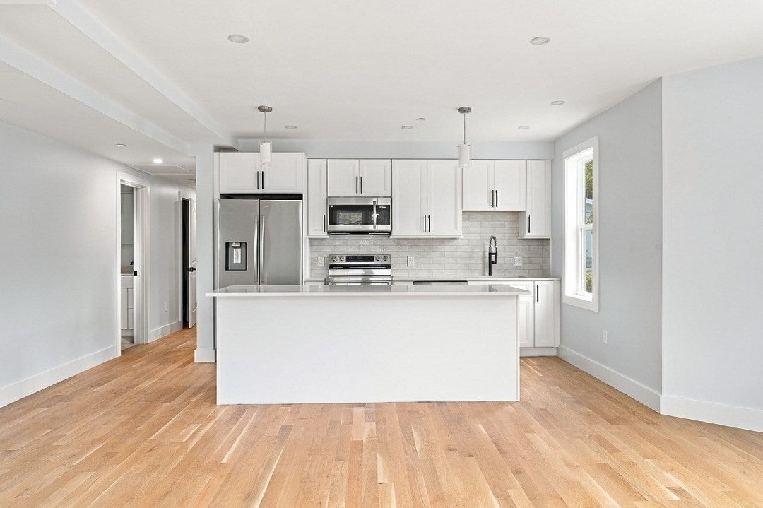 199 South Avenue #4, Whitman, MA Photo #11