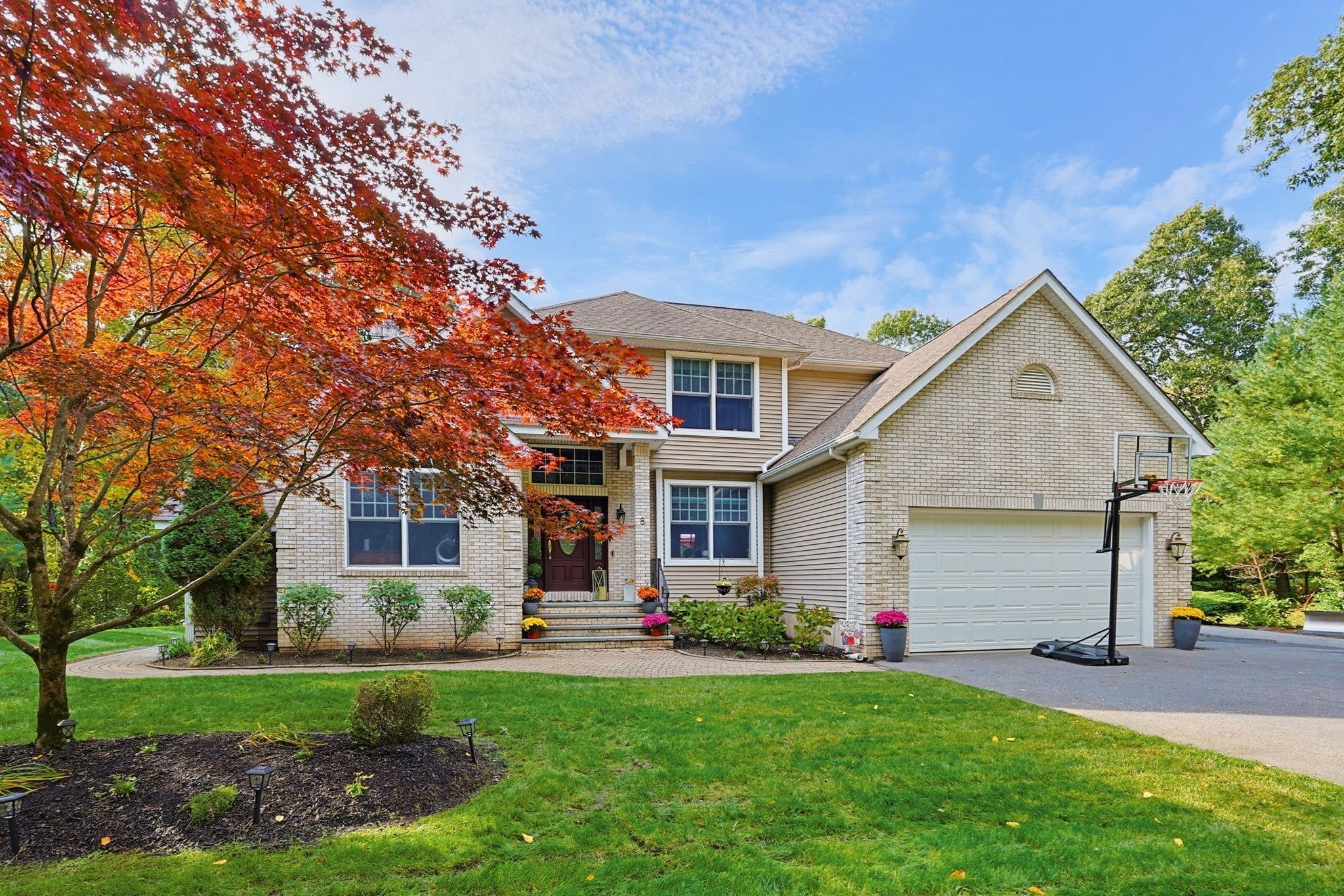 8 Old Bliss St