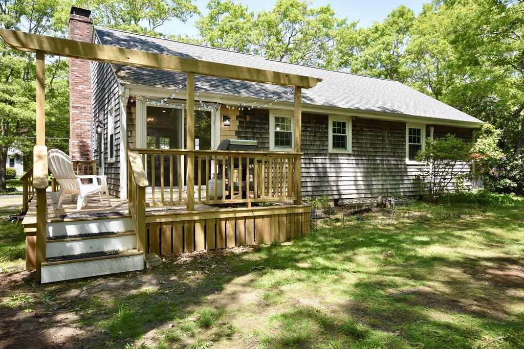 4 Spinnaker Ln