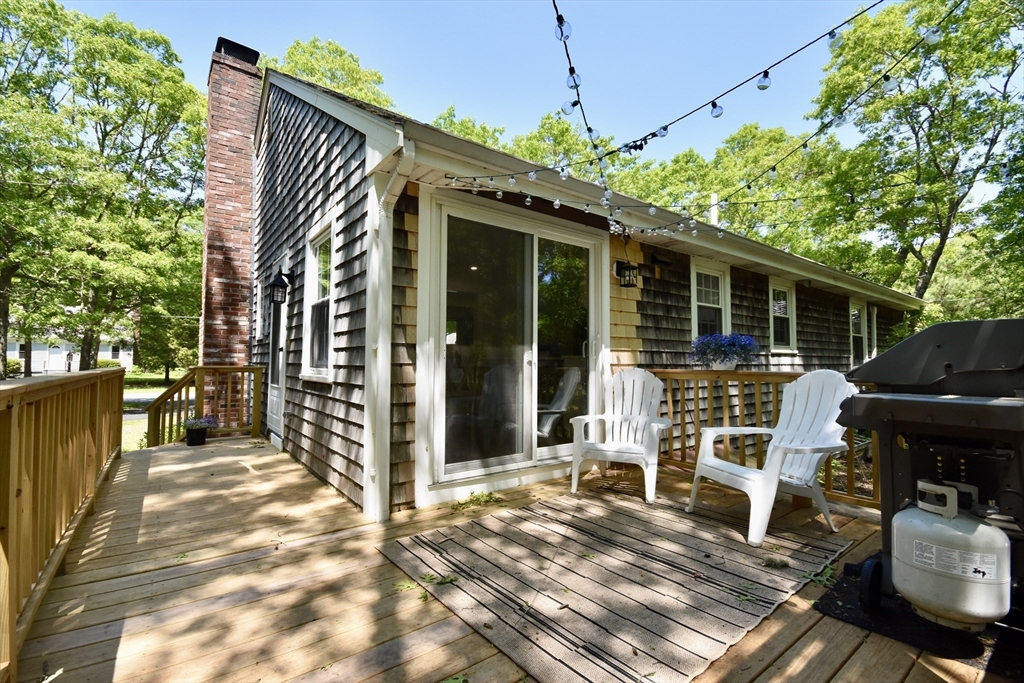 4 Spinnaker Ln