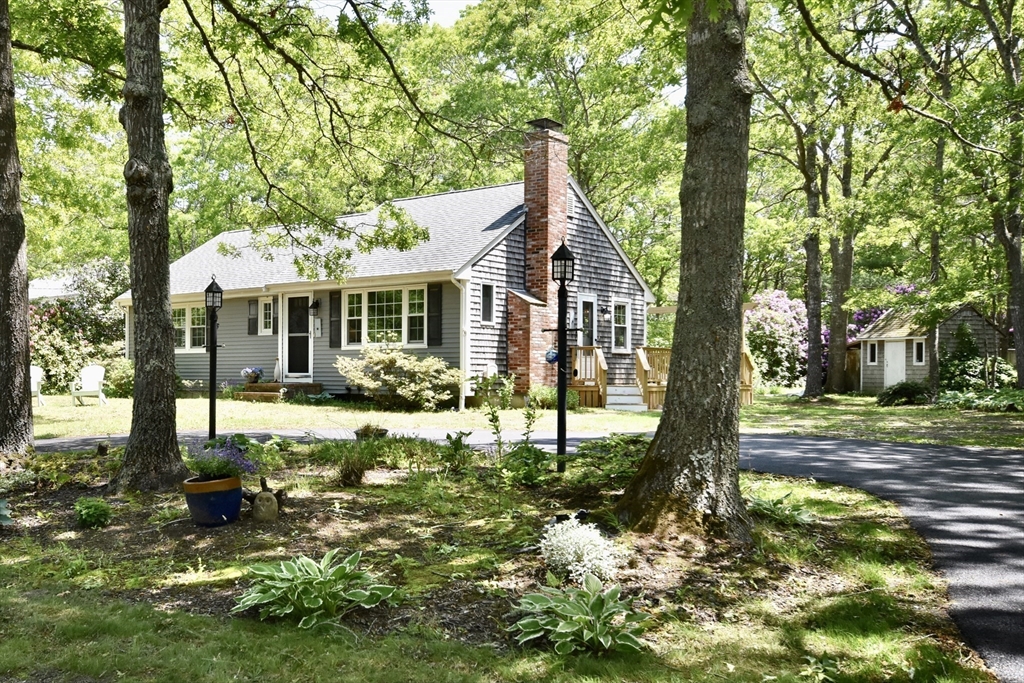 4 Spinnaker Ln