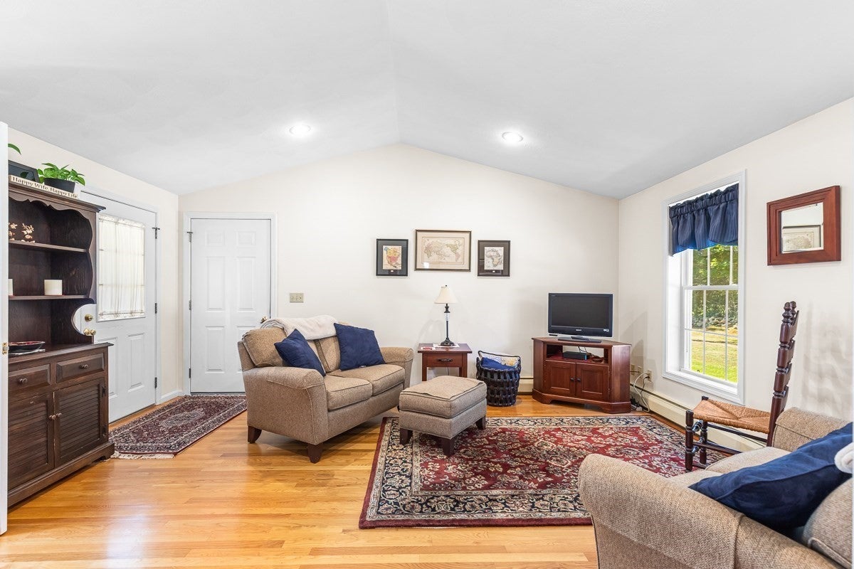 15 Andrew Ct, Swansea, MA, 15 Andrew Ct, Swansea, MA Photo #15