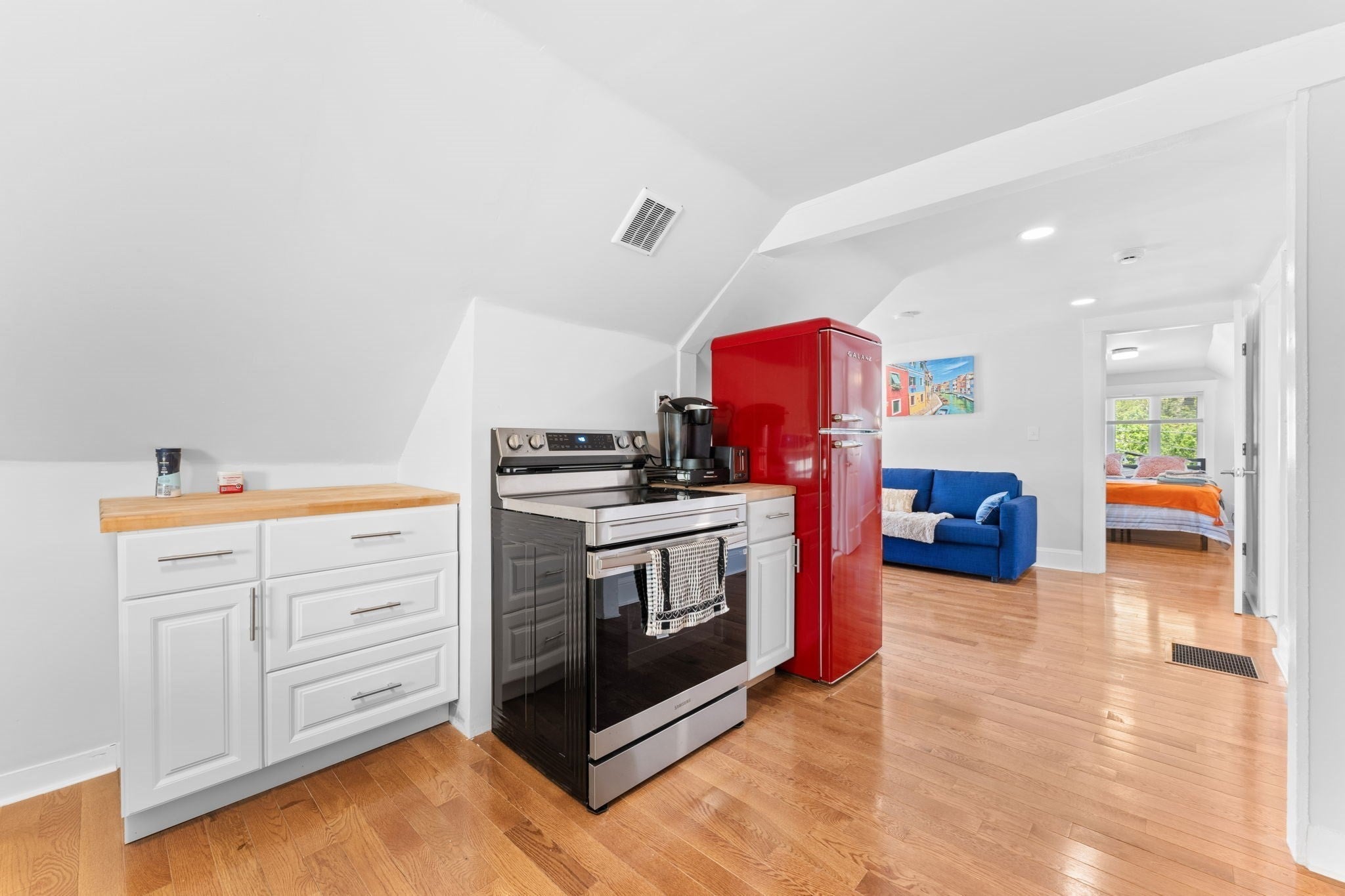 Photo of 67 Curtis Rd, Revere, MA