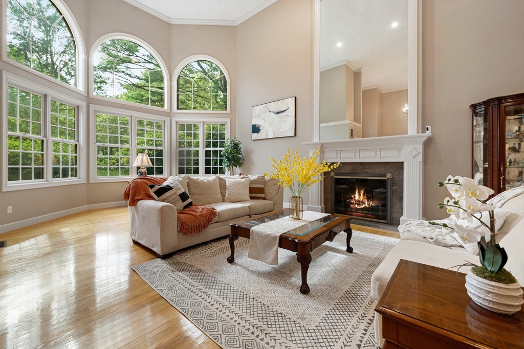 89 Bridle Path