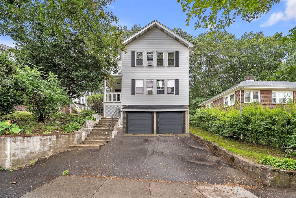 Newton, Massachusetts 02458, United States, 3 Bedrooms Bedrooms, ,1 BathroomBathrooms,Residential,Active,192355