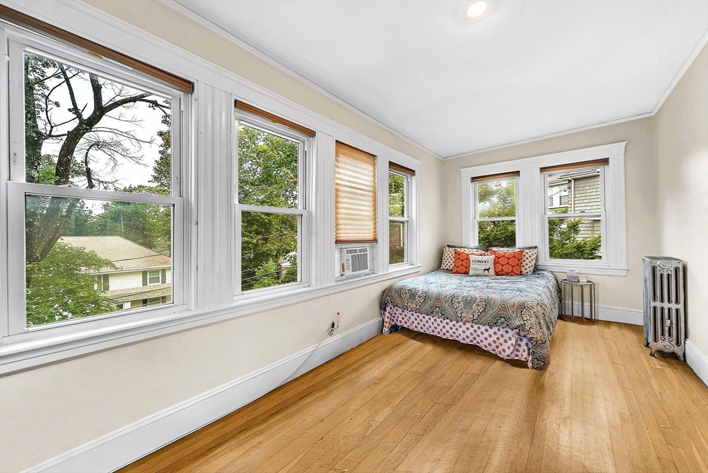 Newton, Massachusetts 02458, United States, 3 Bedrooms Bedrooms, ,1 BathroomBathrooms,Residential,Active,192355