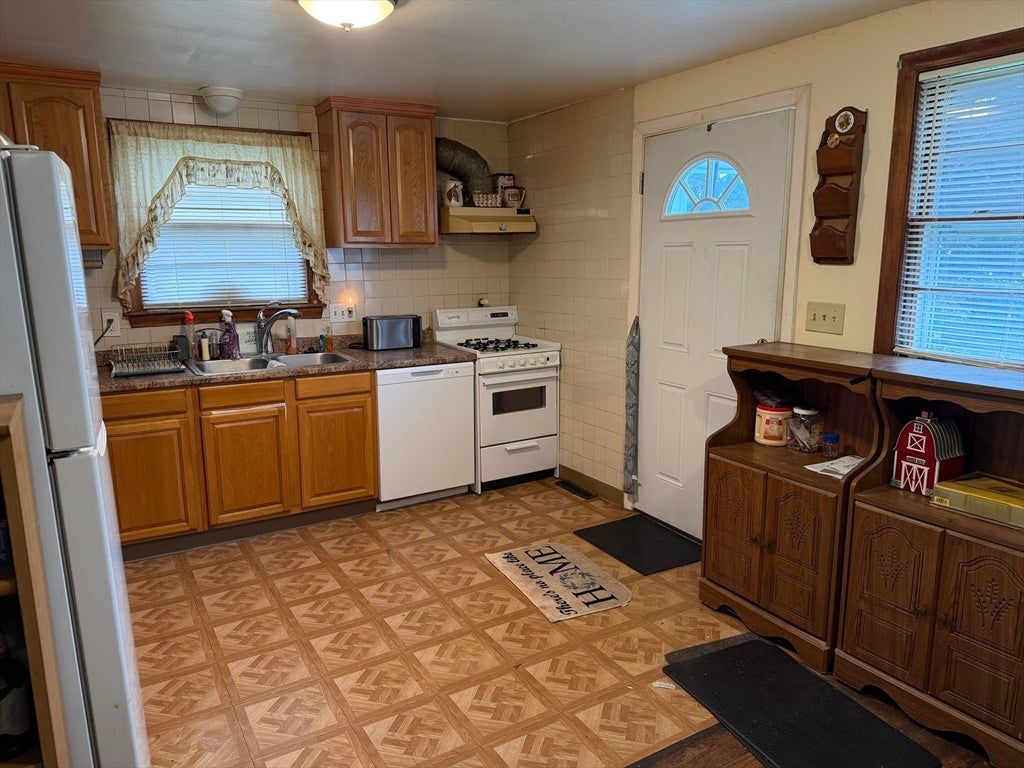 35 Townsend Terrace, Framingham, MA, 35 Townsend Terrace, Framingham, MA Photo #4