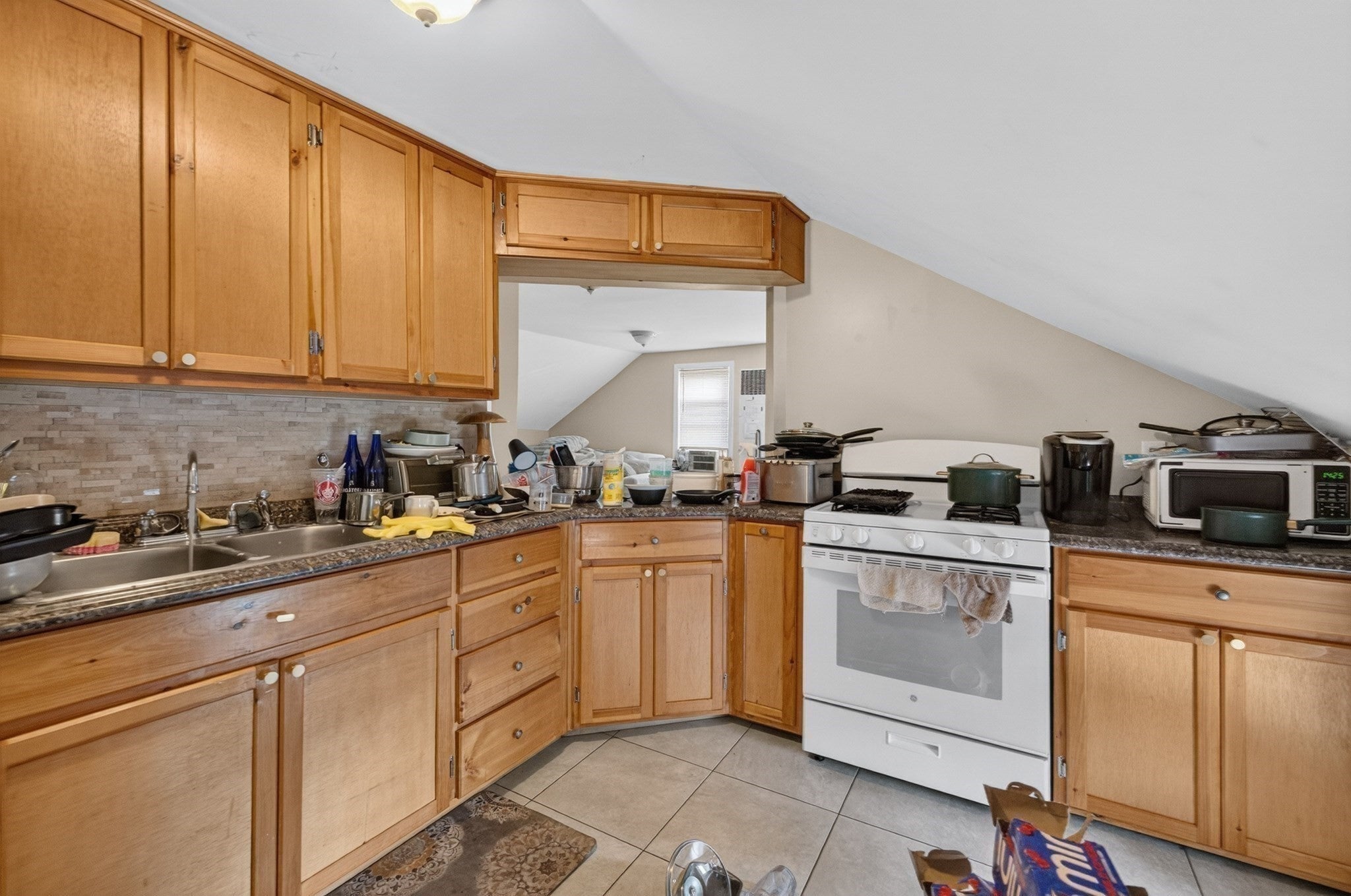 162 O'grady St, Fall River, MA, 162 O'grady St, Fall River, MA Photo #31