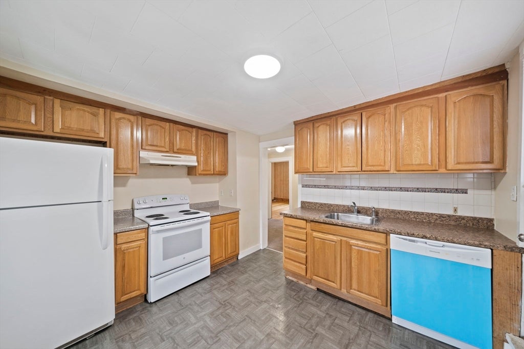 3 Revere Ct, Canton, MA, 3 Revere Ct, Canton, MA Photo #7