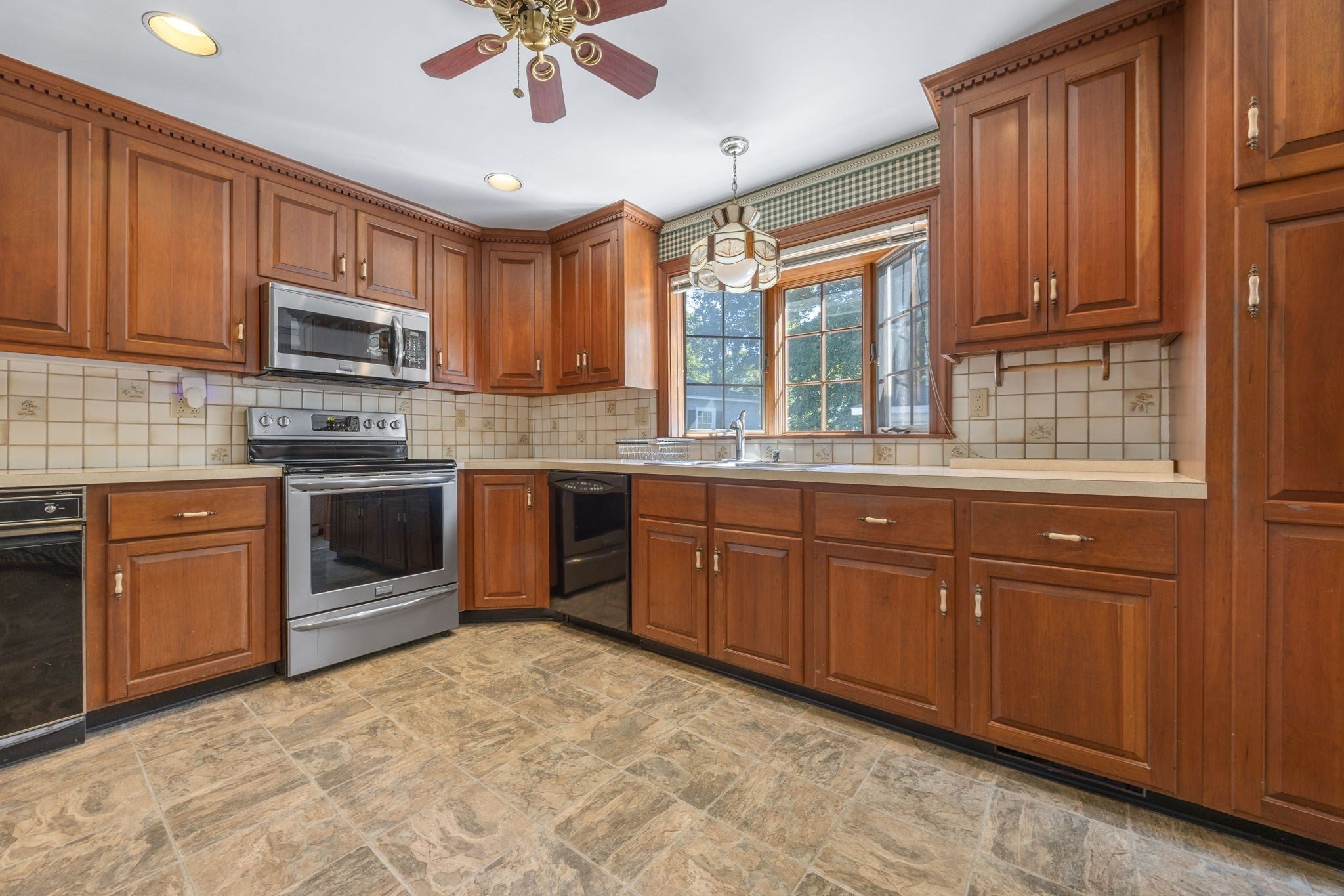 57 Nowell Rd, Melrose, MA, 57 Nowell Rd, Melrose, MA Photo #15