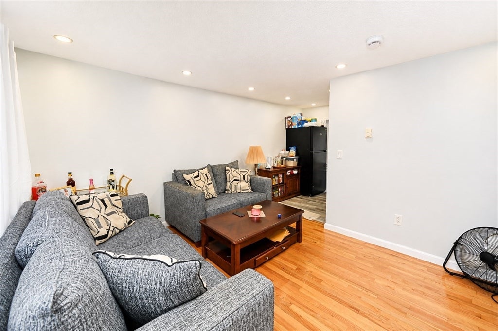 Photo of 994 Washington St, Weymouth, MA
